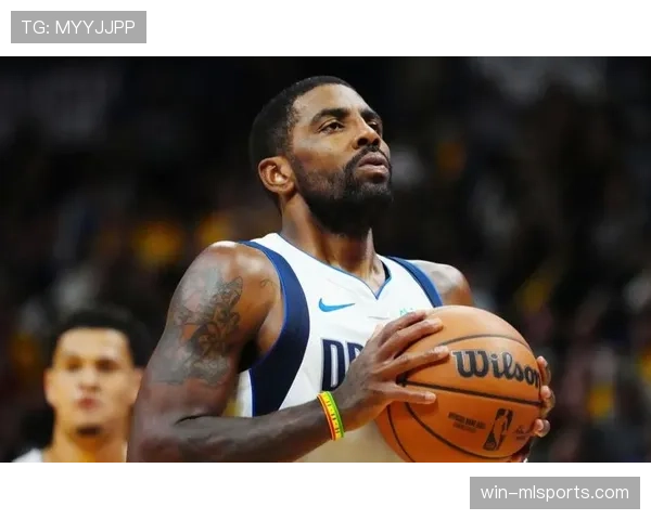 欧文训练完顺手给理疗师转了辆特斯拉